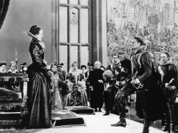 ette Davis y Errol Flynn, en una escena de ''La vida privada de Elizabeth y Essex''. ARCHIVO /