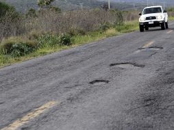 Entre los caminos detectados con malas condiciones uno de los más largos es el Yahualica-Teocaltiche-Jaralillo, con 96.2 kilómetros. ARCHIVO /