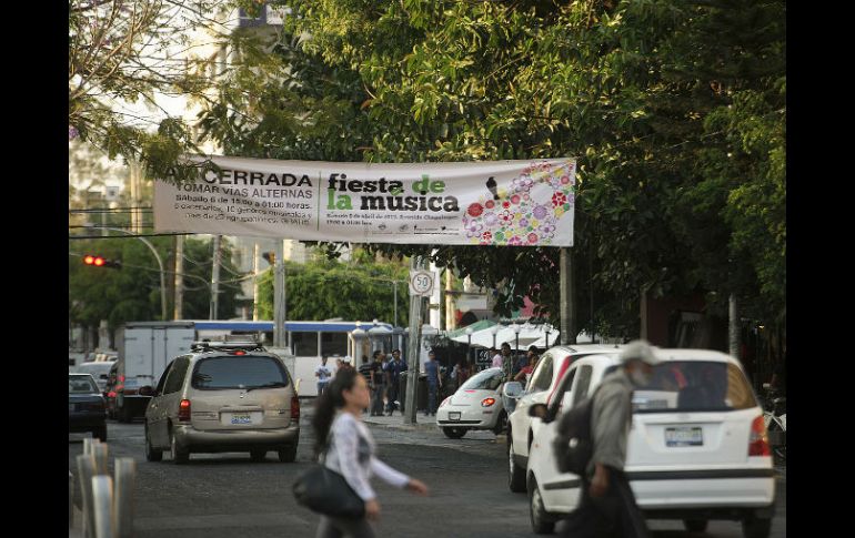 Además del ruido y la basura, los cierres viales afectan a los vecinos de Chapultepec. EL INFORMADOR /