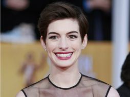 Hathaway, ganadora del Oscar, aparecerá en el épico ''thriller'' de ciencia ficción. ARCHIVO /