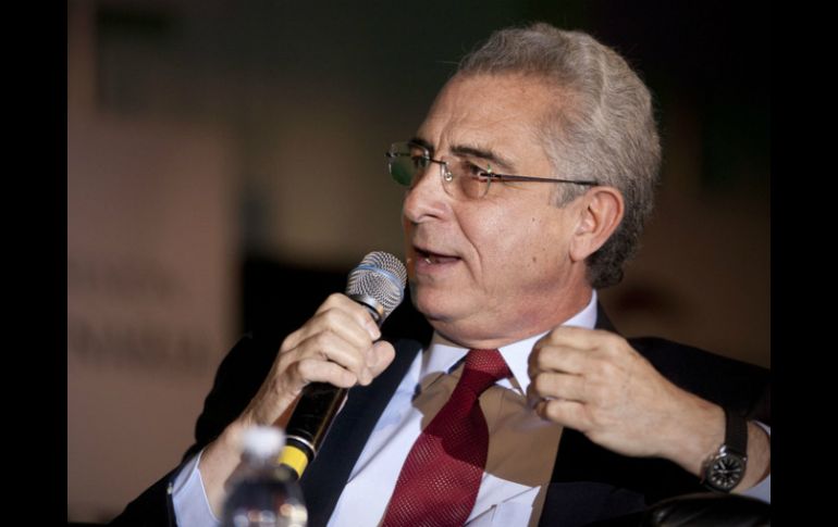 Varias personas demandaron a Zedillo por su posible responsabilidad por la muerte de 45 indígenas en Acteal, Chiapas en 1997. ARCHIVO /