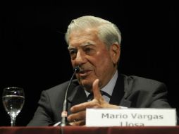 Vargas Llosa considera que Chávez es ''la negación absoluta de la democracia, de la libertad''. EFE /