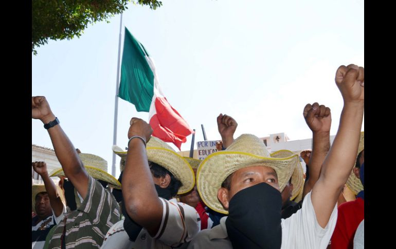 Ayer, en un mitin en Chilpancingo, maestros de la CETEG advierten que podrían mostrar su  fuerza y capacidad de movilización. NTX /