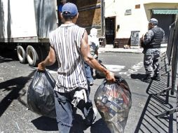 De los 52 millones de medicinas caducas que hay en el país, el 80% es devuelta y destruida para evitar que ingrese al mercado ilegal. ARCHIVO /