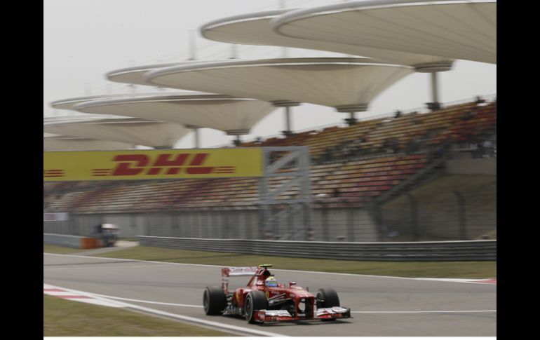 Felipe Massa durante la primera sesión de entrenamientos libres del Gran Premio de China. AP /