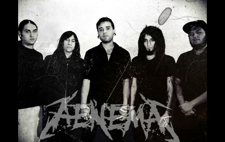 La banda tapatía ''Aenema'' ha tenido la oportunidad de abrirle a los estadounidenses de Emmure.  /