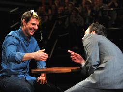 Tom Cruise en el ''Show de Jimmy Fallon'' juega ''ruleta del huevo''. AFP /