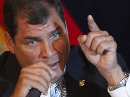 El presidente ecuatoriano Rafael Correa destacó que se trata de un satélite hecho en ese país. ARCHIVO /