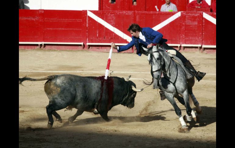 Lo mejor de la tarde ocurrió con el segundo toro. ARCHIVO /