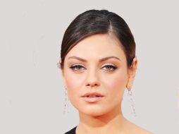 Mila Kunis, un espectacular motivo para que Ashton Kutcher cambie su residencia a Londres. ARCHIVO /