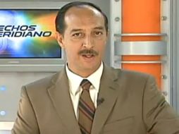 Hace dos meses, Alonso de la Colina conducía un noticiero de la cadena TV Azteca. ESPECIAL /