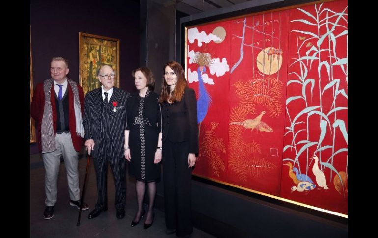 Spencer y Marlene Hays posan durante la inauguración de ''Una pasión francesa'' en el Orsay de París. AFP /