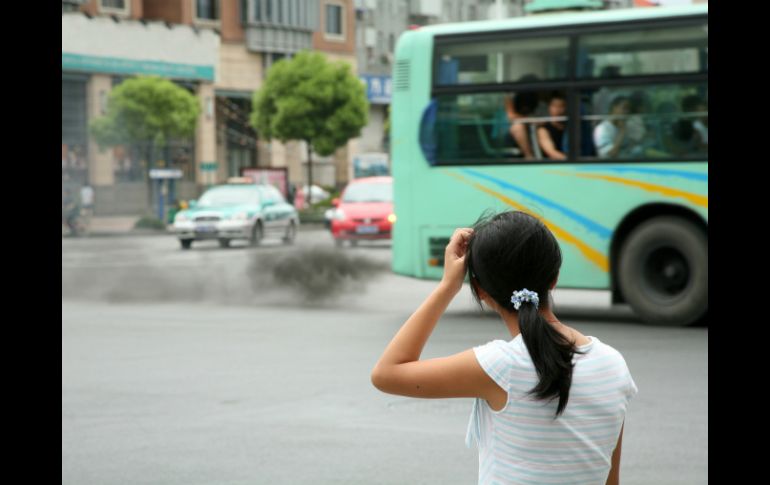 La contaminación atmosférica en las zonas urbanas genera graves problemas de salud. ESPECIAL /