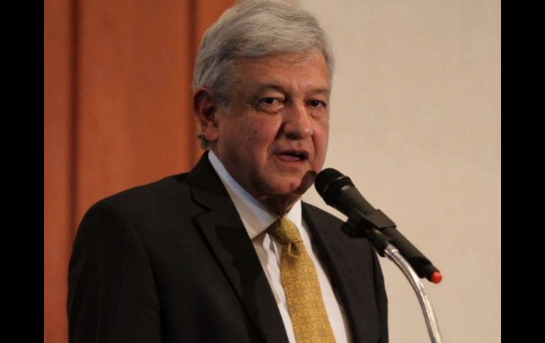 López Obrador fue acusado de realizar movimientos con empresas mercantiles para financiar su campaña. ARCHIVO /