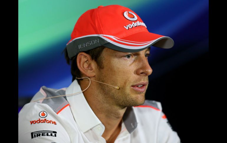 El desempeño de Jenson Button ha metido más presión a Pérez dentro del equipo de Woking. AFP /