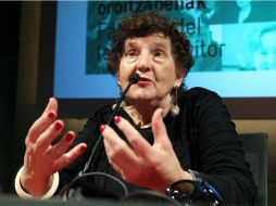 En el encuentro literario, la mexicana Margo Glantz, habló de sus lecturas y vida con la escritora. EFE /