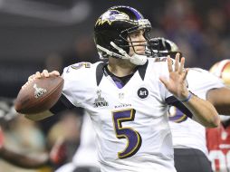 Joe Flacco debuta en la temporada 2013 en el Invesco Field de Denver. EFE /