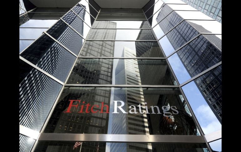 La agencia de calificación de riesgos Fitch ha quitado hoy 19 de abril la triple ''A'', la máxima nota de solvencia, a Reino Unido. EFE /