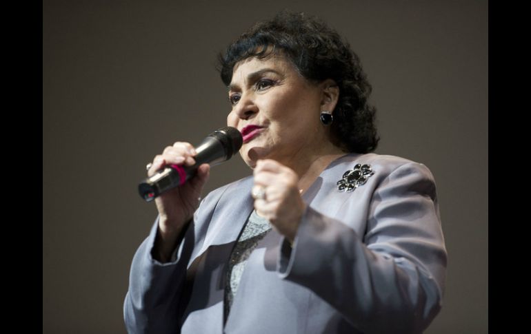 La actriz Carmen Salinas desempeña el papale de ''La chatita'' en la  telenovela ''Por que el amor manda''. ARCHIVO /