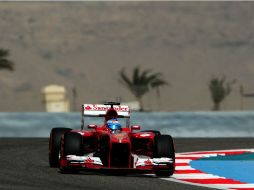 Fernando Alonso completó el circuito en 1:33.247. AFP /