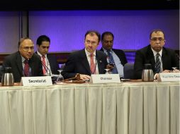 Luis Videgaray (c), durante su participación en la reunión del BM y el FMI. ARCHIVO /