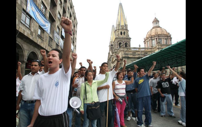 Los docentes señalan represión sindical, hostigamiento y vigilancia. ARCHIVO /