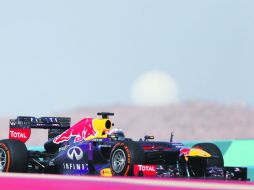 Vettel largó desde la segunda posición, pero rápidamente se puso en la punta de la carrera, plaza que mantuvo hasta el final. AFP /