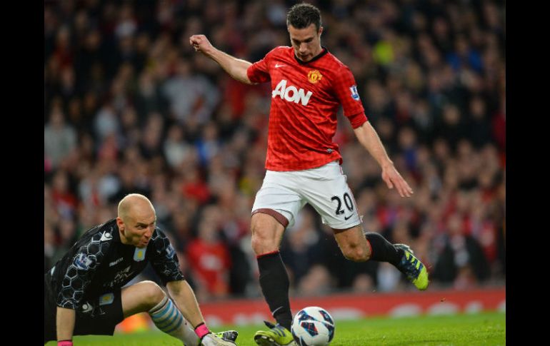 El holandés durante el partido disputado contra Aston Villa. AFP /