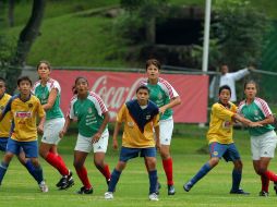 El Tri, conformado por 20 jugadoras participará desde el 24 de abril en el cuadrangular Cuatro Naciones. ARCHIVO /