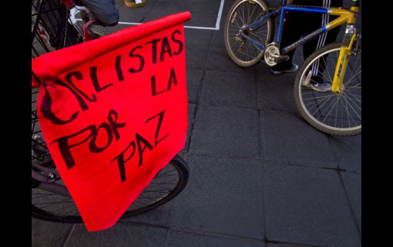 Algunos de los miembros de Ciclistas por la paz, coinciden en que también se suscitan asaltos.  /