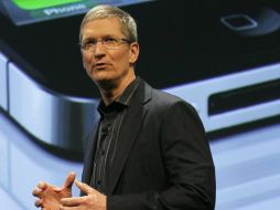 Tim Cook señala que los números en la bolsa no están a la altura de sus expectativas. ARCHIVO /