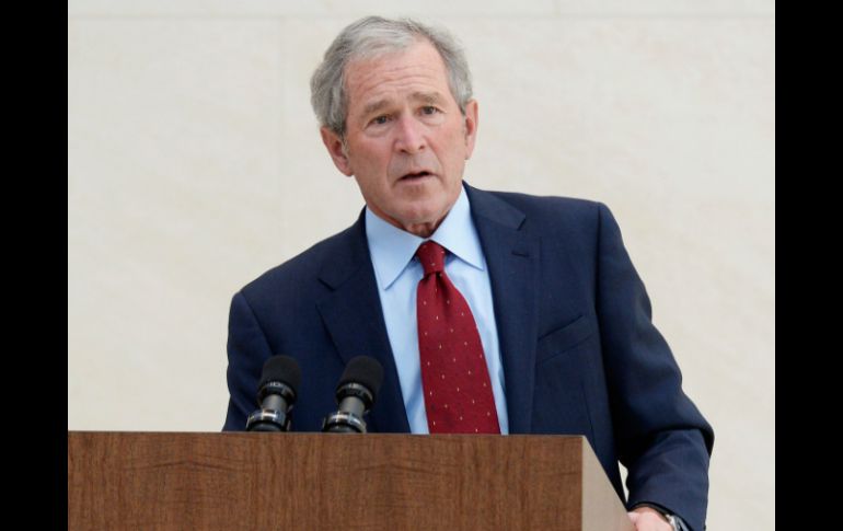 George W. Bush fue el presidente 43 de EU, gobierno en el que enfrentó los atentados de 2001. ARCHIVO /