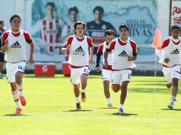 Acción del entrenamiento de Chivas en Verde Valle.  /