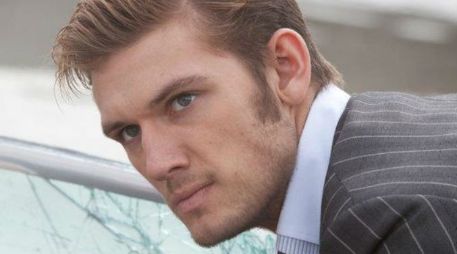 El actor, Alex Pettyfer (en la imagen), tiene 23 años. ESPECIAL /