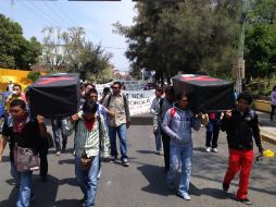 Se manifiestan contra la liberación de agentes ministeriales, involucrados en asesinato de dos estudiantes en 2011. NTX /