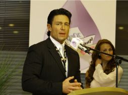 Fernando Colunga desmiente que tenga un proyecto extra a la telenovela ''Porque el amor manda''. ARCHIVO /