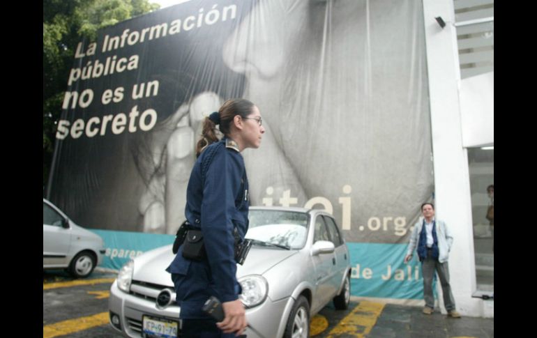 El 1 de mayo publicarían la convocatoria aprobada por los diputados. ARCHIVO /