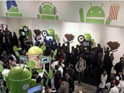 El sistema operativo móvil Android amplió su dominio en el rubro de los teléfonos inteligentes en EU. ARCHIVO /