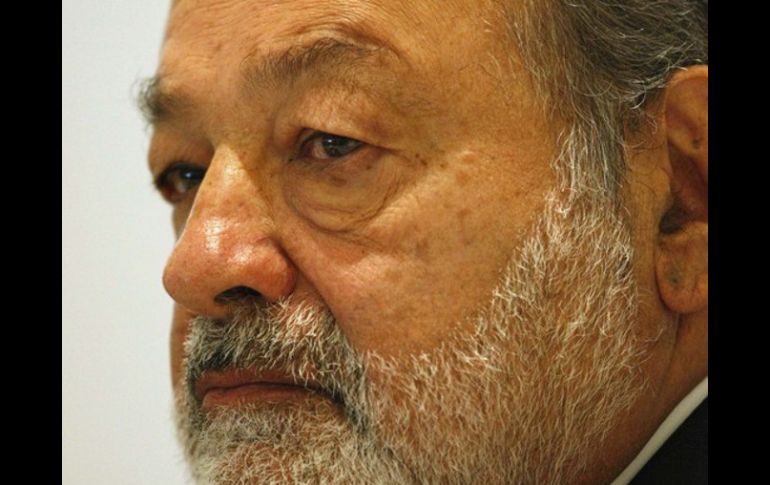 Carlos Slim Helú es el propietario del conglomerado de las telecomunicaciones América Móvil. ARCHIVO /