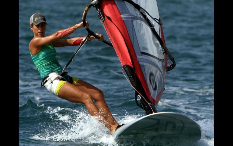 Demita se insipira en las competencias de triatlón para poder finalizar su travesía. ARCHIVO /