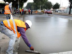 Con el Fondo se distribuyeron en todo el país cinco mil millones de pesos para pavimentación  en distintas vialidades. ARCHIVO /