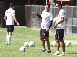 Omar Bravo y Amaury Ponce durante la práctica del Atlas. MEXSPORT /