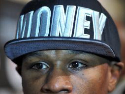 Floyd Mayweather Jr. espera seguir invicto este sábado ante Guerrero. AP /