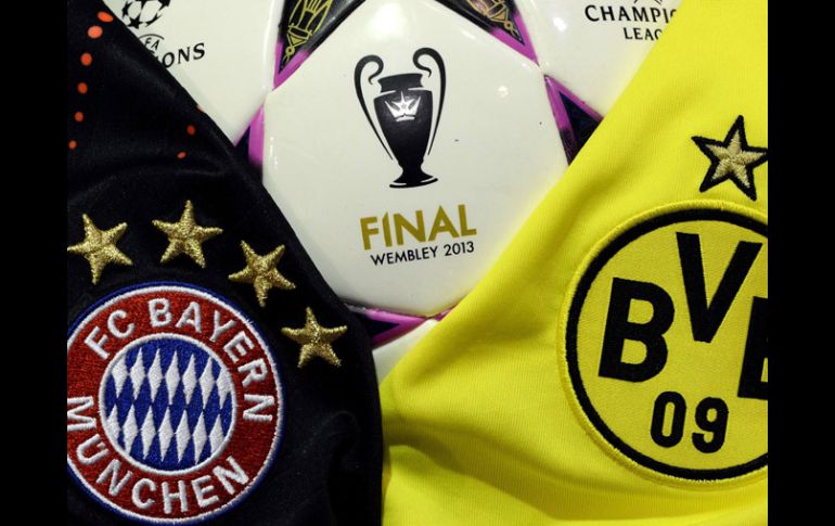 Las playeras de los dos equipos que disputarán la final de la Champions League. AFP /