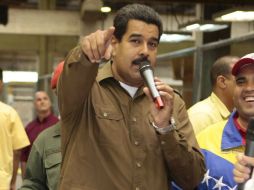 Nicolás Maduro pide ayuda a sus seguidores para que colaboren y eviten que los planes se ejecuten. EFE /