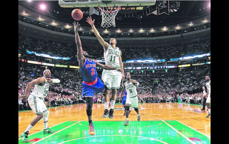 Los Knicks pusieron punto final a la serie ante Boston, que desaprovecharon como locales la oportunidad de alcanzar un séptimo juego. AFP /