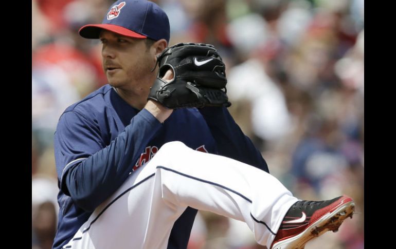 Scott Kazmir lanza seis episodios y logra su primer triunfo en tres campañas. AP /