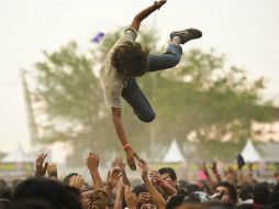 El cambio de tono permitió que los ''headbangers'' comenzaran a mover el cuerpo. ARCHIVO /