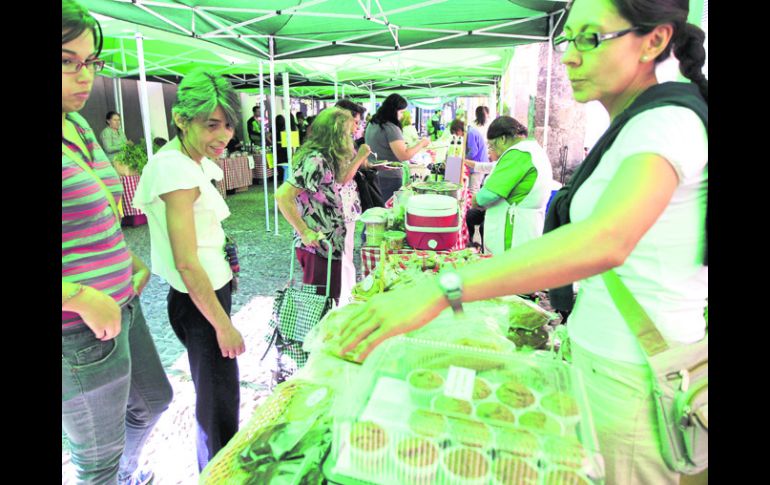 La comida integra 80% de la oferta. El Ecotianguis del ex Convento (Avenida Juárez entre 8 de Julio y Pavo) se pone cada dos domingos. EL INFORMADOR /