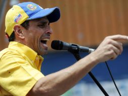 Henrique Capriles señala que en los comicios opositores fueron retirados de los centros de votación. ARCHIVO /